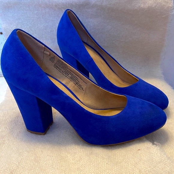 Size 9 Old Navy Electric Blue Pumps - Picture 1 of 5